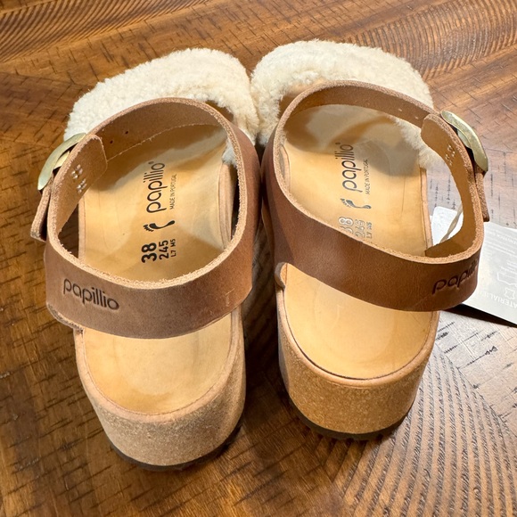 Women’s Birkenstock Papillio Glenda shearling Teddy Sandles - Picture 2 of 9